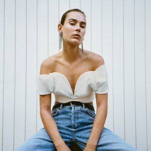 Zara Top with Sweetheart Neckline in White, Size Small